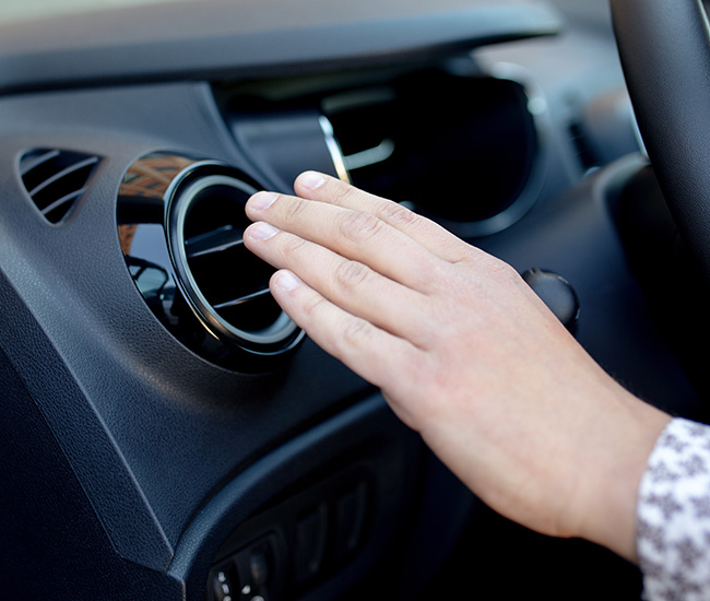 Recharge clim voiture Noisiel